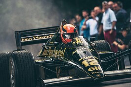 Goodwood celebra la prima vittoria di Senna in un GP