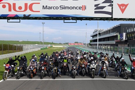 All'Honda Day si scende in pista anche con le proprie moto