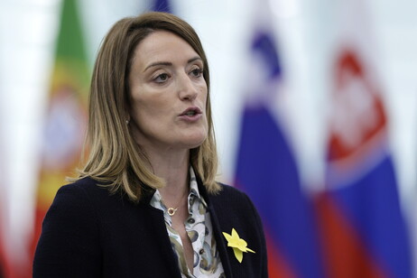 Metsola: "Francesco sarà ricordato per la sua autorità morale"