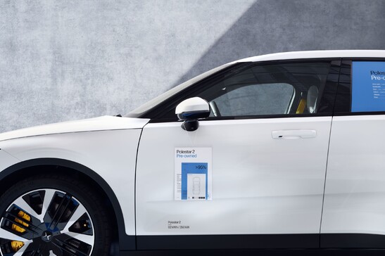 Polestar certifica lo stato delle batterie dell'usato