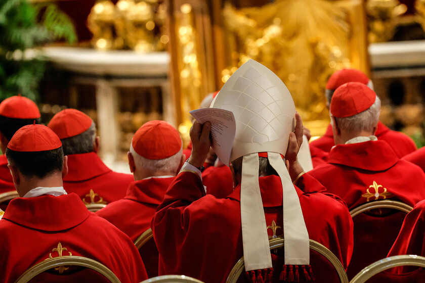 Cardinali in San Pietro