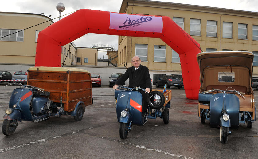 Piaggio, addio alla produzione Ape a Pontedera dopo 76 anni