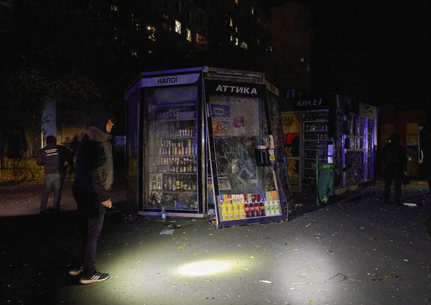 At least 14 injured in glide bomb strike on Kharkiv market