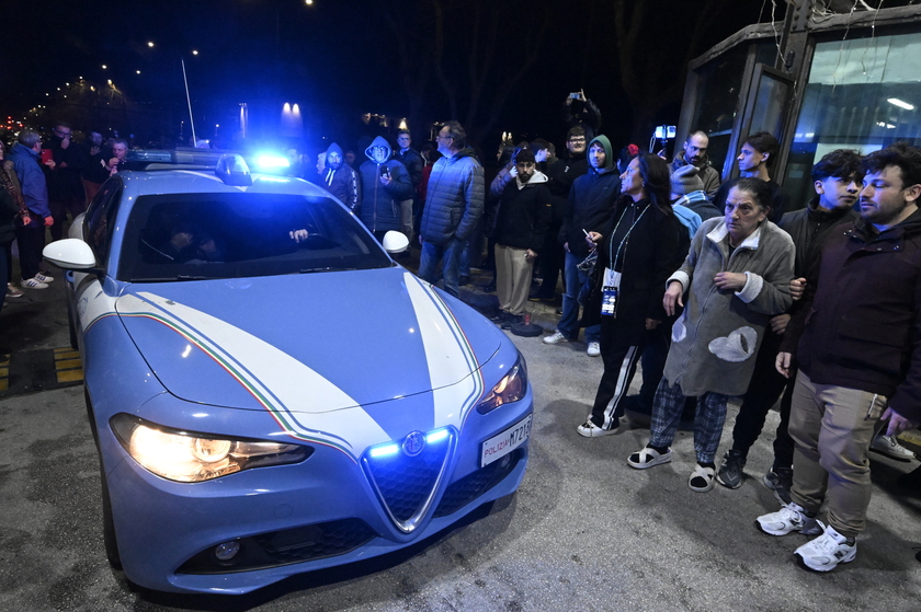 Panico a Napoli per terremoto 4.4, tanti in strada