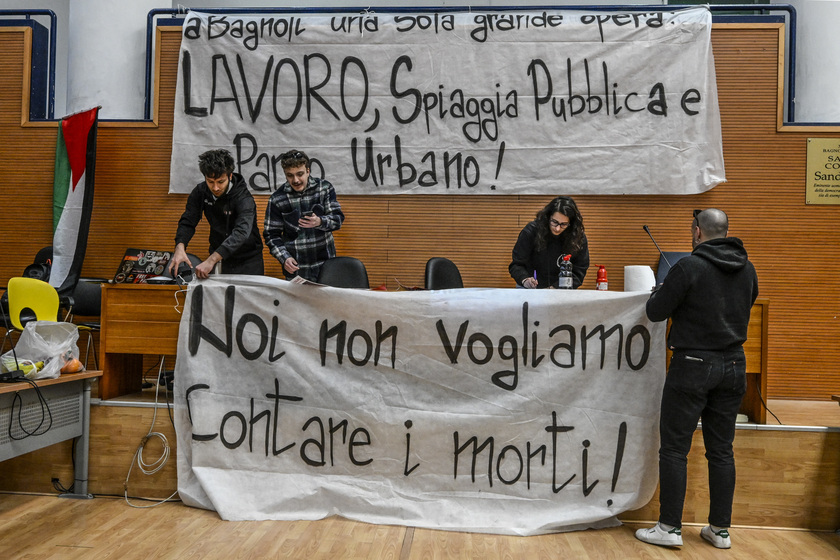 Municipalità Bagnoli occupata, incontri pubblici per crisi sisma