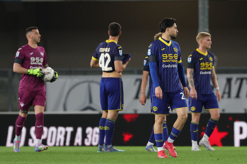 Soccer: Serie A; Hellas Verona FC vs Cagliari Calcio