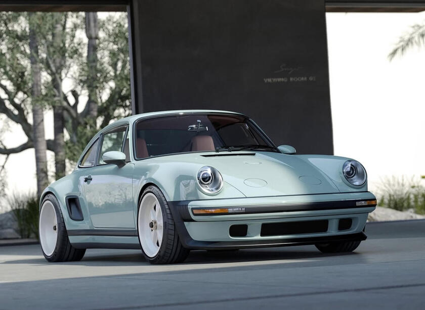 Porsche 911 by Singer