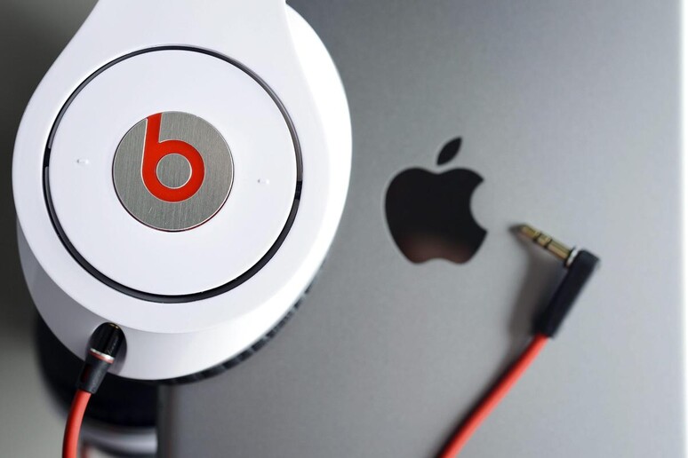 Apple, servizio Music avrà anche social per artisti - RIPRODUZIONE RISERVATA