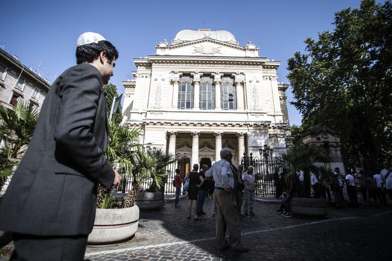 La sinagoga di Roma - RIPRODUZIONE RISERVATA