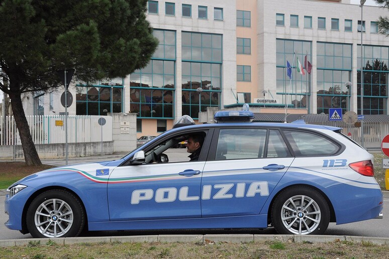 - RIPRODUZIONE RISERVATA
