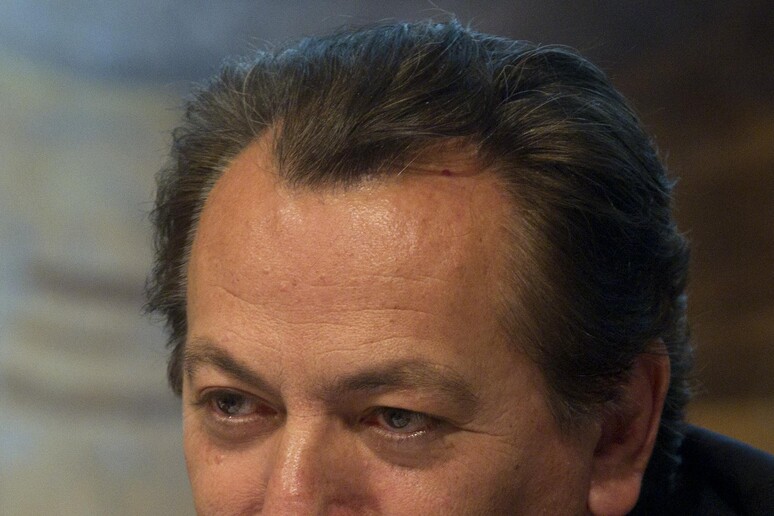 - RIPRODUZIONE RISERVATA