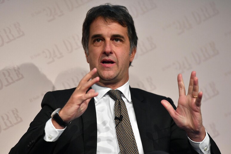 - RIPRODUZIONE RISERVATA