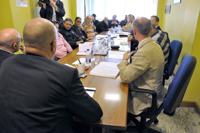 - RIPRODUZIONE RISERVATA