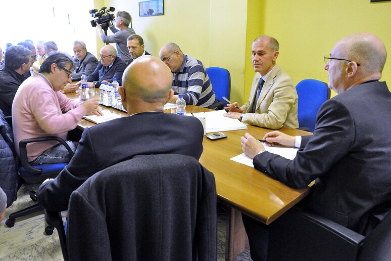 - RIPRODUZIONE RISERVATA