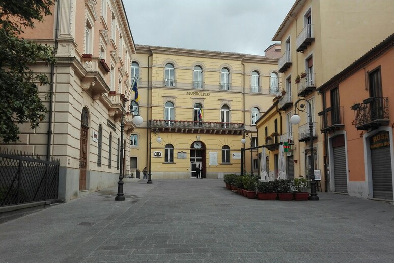 - RIPRODUZIONE RISERVATA