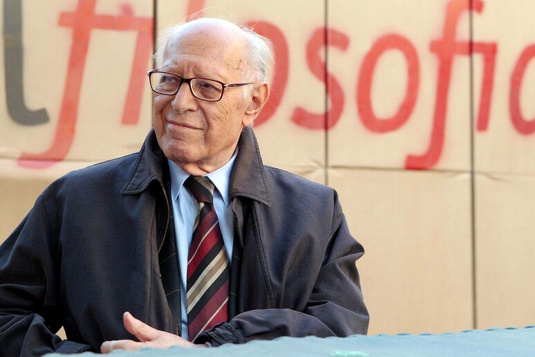 E ' morto il filosofo Emanuele Severino - RIPRODUZIONE RISERVATA