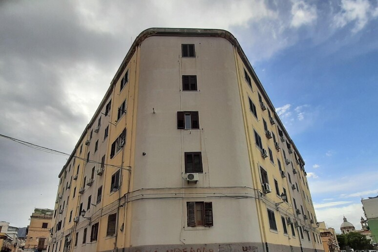 - RIPRODUZIONE RISERVATA