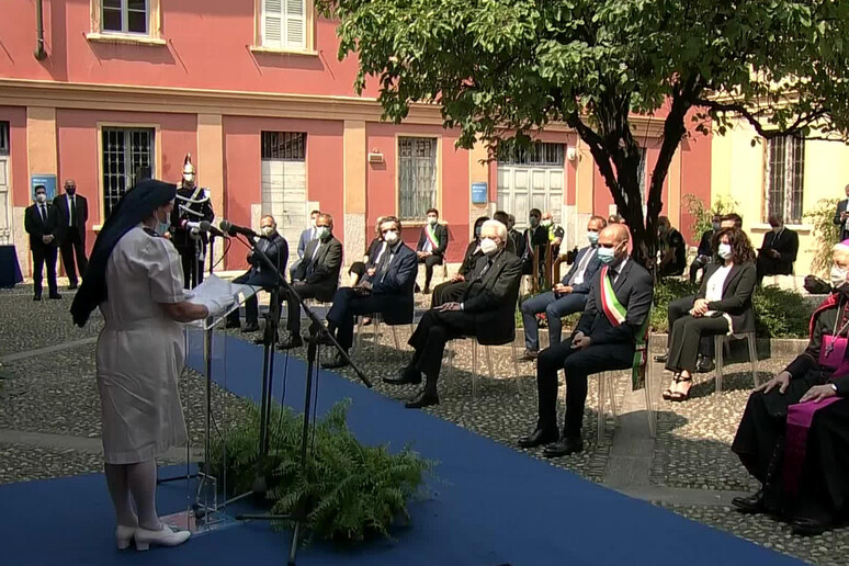 Il presidente della Repubblica a Codogno nel giorno della Festa della Repubblica - RIPRODUZIONE RISERVATA