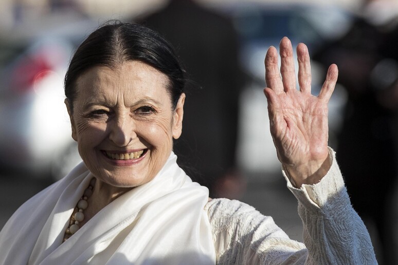 &gt;&gt;&gt;ANSA/ ADDIO ALLA REGINA DELLA DANZA ITALIANA, � MORTA CARLA FRACCI - RIPRODUZIONE RISERVATA