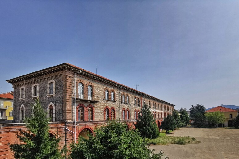 - RIPRODUZIONE RISERVATA
