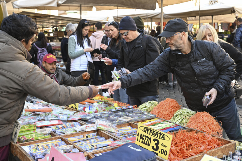 - RIPRODUZIONE RISERVATA