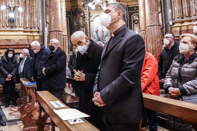 - RIPRODUZIONE RISERVATA