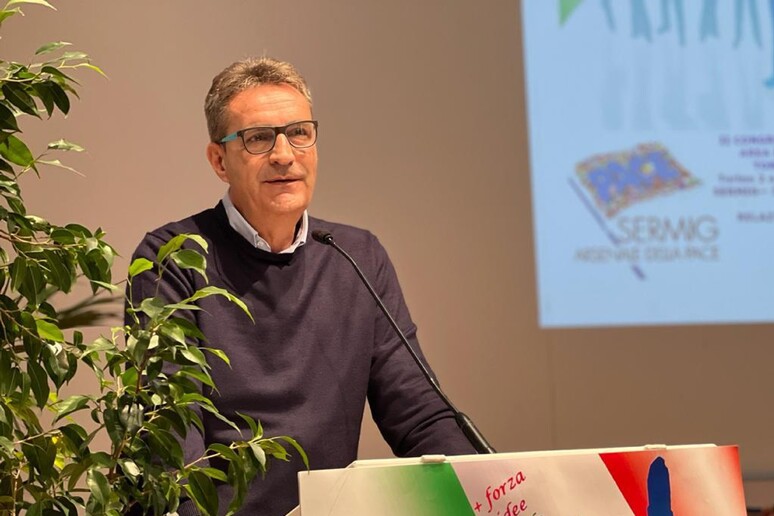 - RIPRODUZIONE RISERVATA