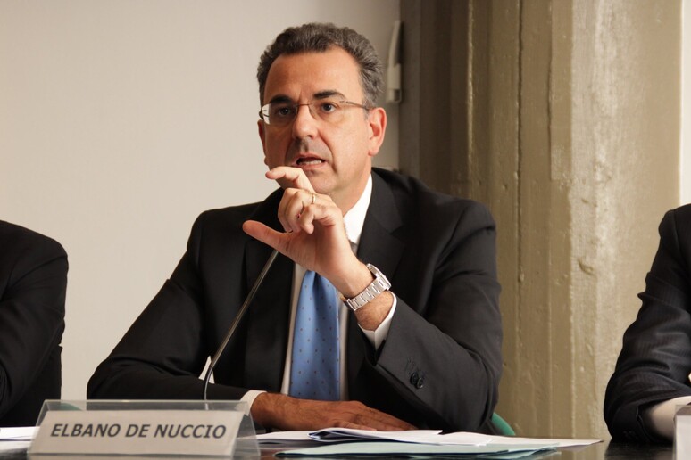 - RIPRODUZIONE RISERVATA