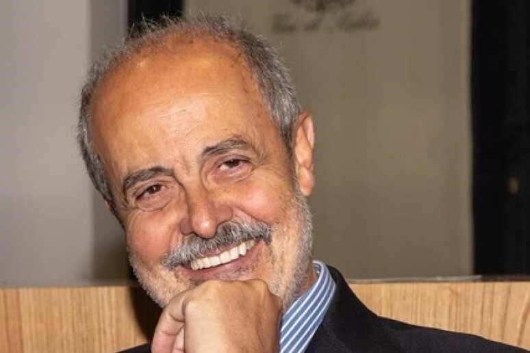 - RIPRODUZIONE RISERVATA