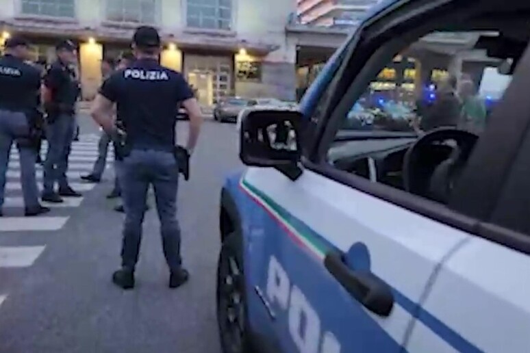 - RIPRODUZIONE RISERVATA