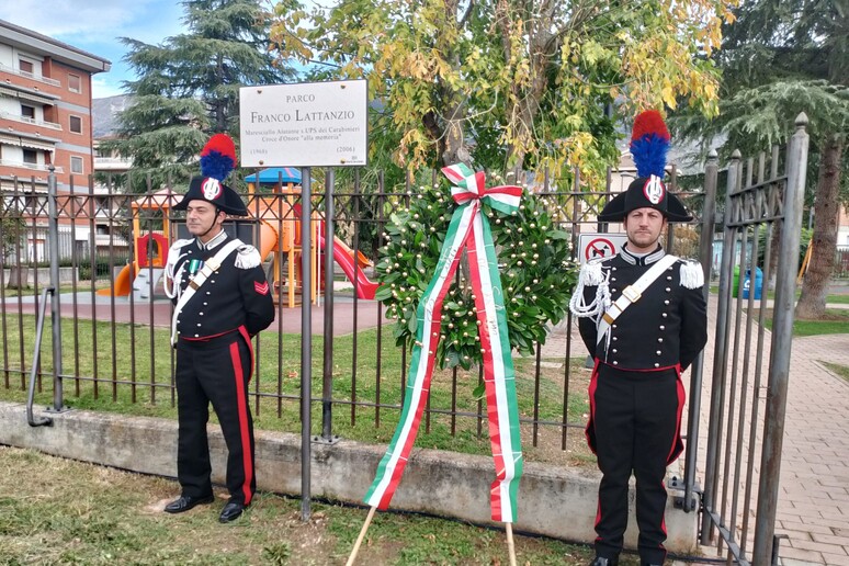 - RIPRODUZIONE RISERVATA