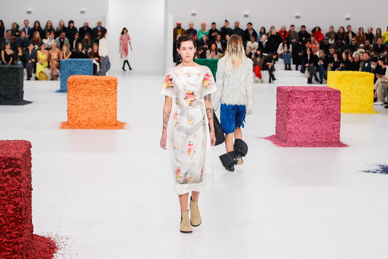 Loewe - Runway - Paris Fashion Week F/W 2023/24 © ANSA/EPA
