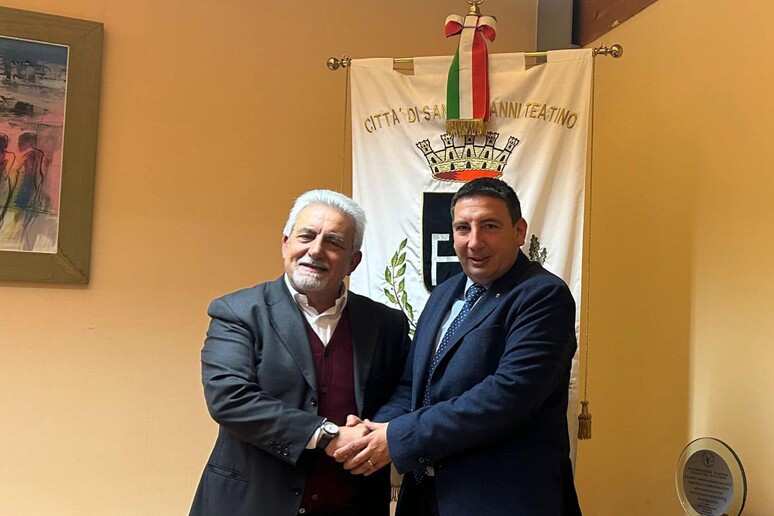 - RIPRODUZIONE RISERVATA