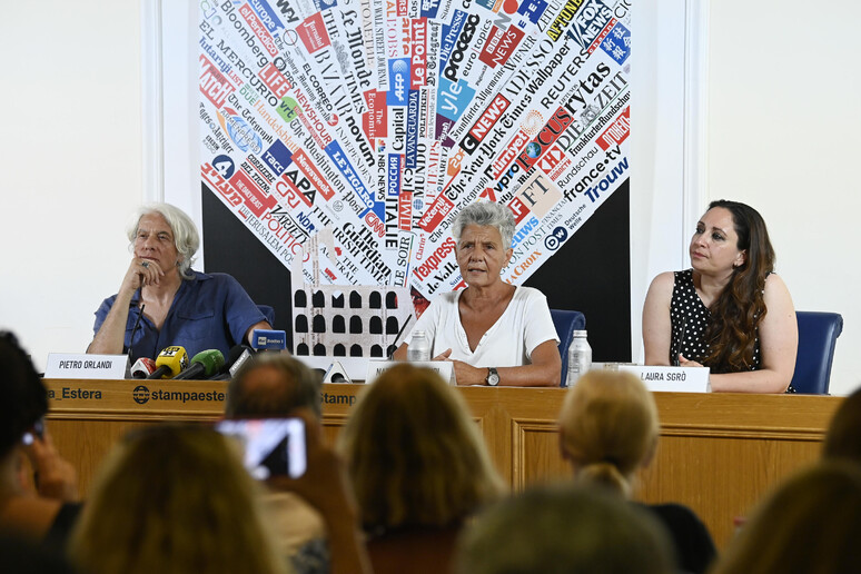 La conferenza stampa della famiglia Orlandi - RIPRODUZIONE RISERVATA
