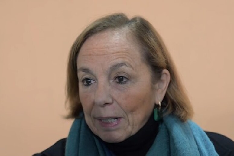 -     RIPRODUZIONE RISERVATA