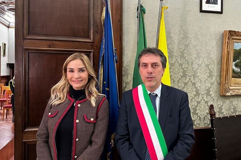 -     RIPRODUZIONE RISERVATA