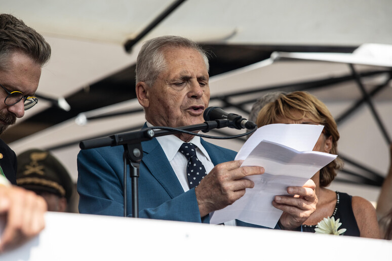 - RIPRODUZIONE RISERVATA