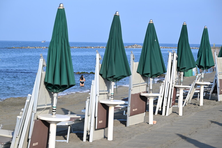 - RIPRODUZIONE RISERVATA