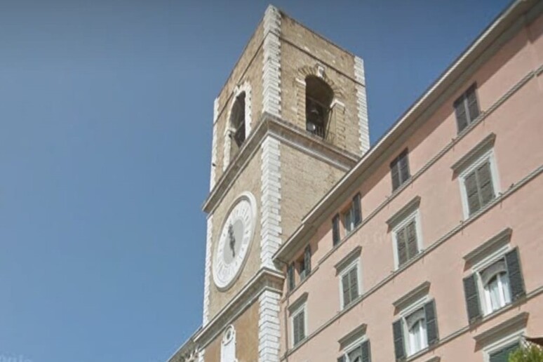 - RIPRODUZIONE RISERVATA