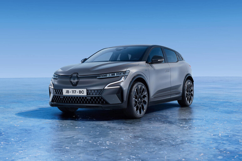 Renault Megane E-Tech Esprit Alpine debutta in Francia © ANSA/Renault