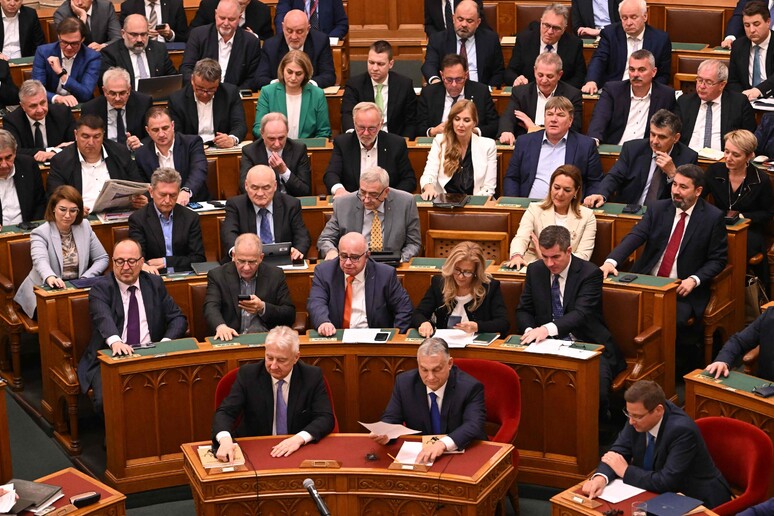 Il Parlamento ungherese vota il ritiro di Budapest da Corte penale internazionale © ANSA/AFP