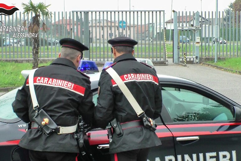- RIPRODUZIONE RISERVATA