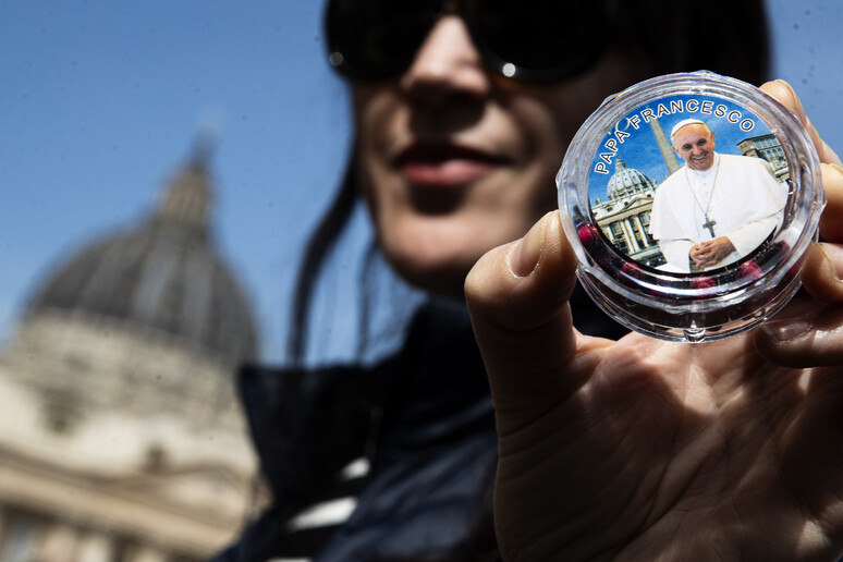 - RIPRODUZIONE RISERVATA