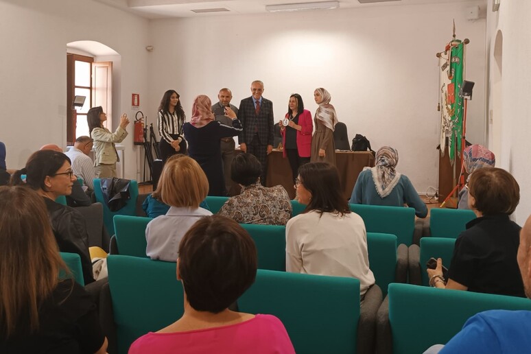 - RIPRODUZIONE RISERVATA