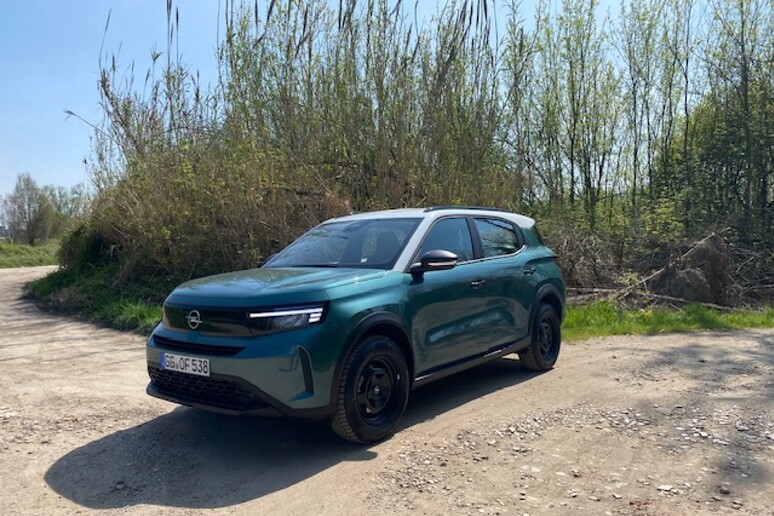 Nuovo Opel Frontera è il tuttofare per la vita quotidiana - RIPRODUZIONE RISERVATA