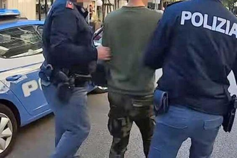 - RIPRODUZIONE RISERVATA