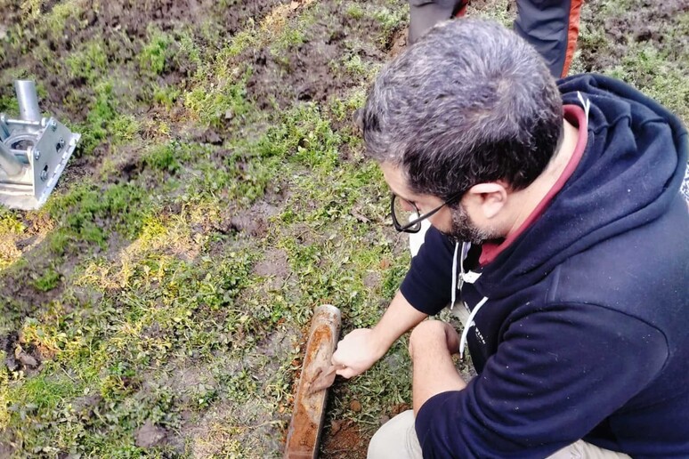 - RIPRODUZIONE RISERVATA
