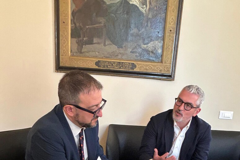 - RIPRODUZIONE RISERVATA