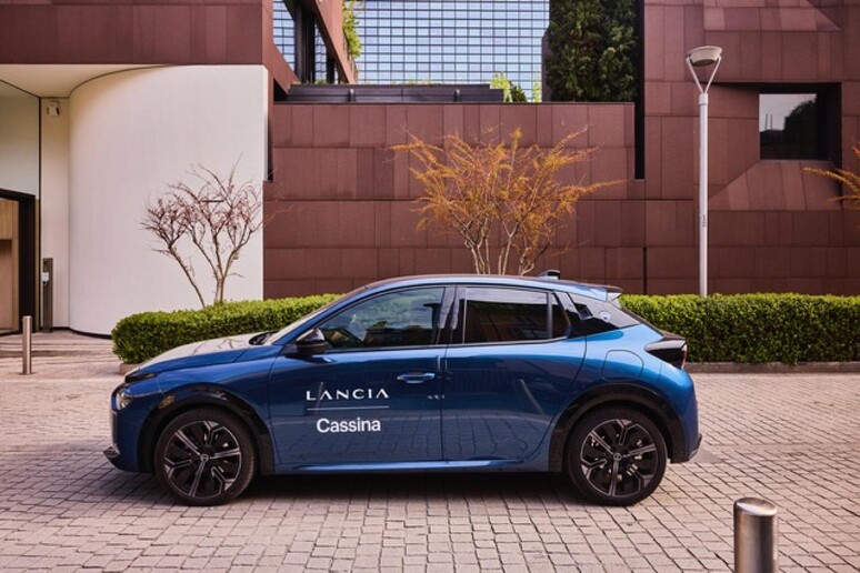 Lancia alla Milano Design Week nel segno di Ypsilon Cassina - RIPRODUZIONE RISERVATA