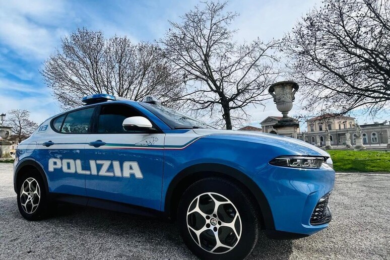 - RIPRODUZIONE RISERVATA